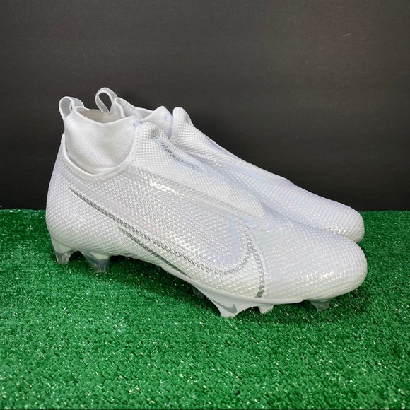 size 8.5 football cleats